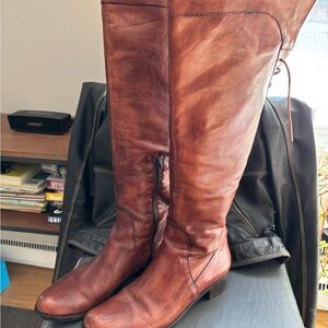 Brown Heeled Boots with Vintage Leather
